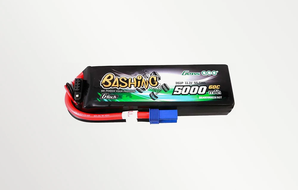 Baterie GensAce G-Tech LiPo 5000mAh 11,1V 60C 3S1P cu conector EC5 pe un fundal gri deschis
