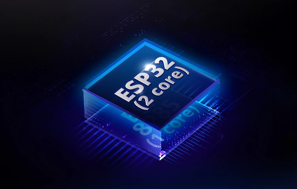 Cip ESP32 dual-core pe un fundal negru