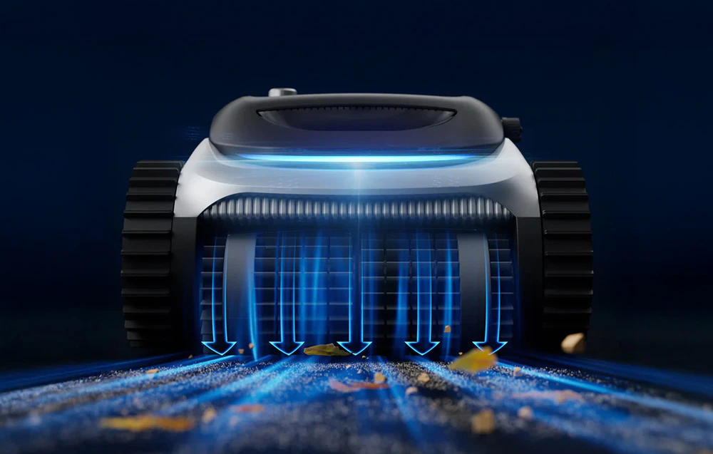 Robotul de piscină aspiră murdăria și frunzele de pe fundul piscinei printr-un sistem de perii și filtre iluminate din lateral
