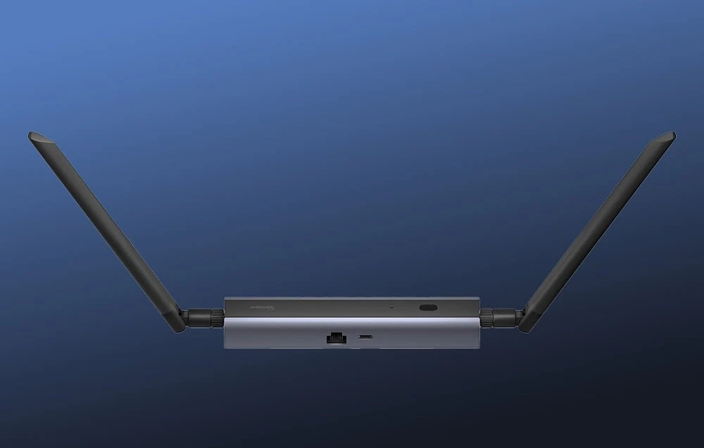 Gateway ZigBee Sonoff cu port Ethernet pe fundal închis.
