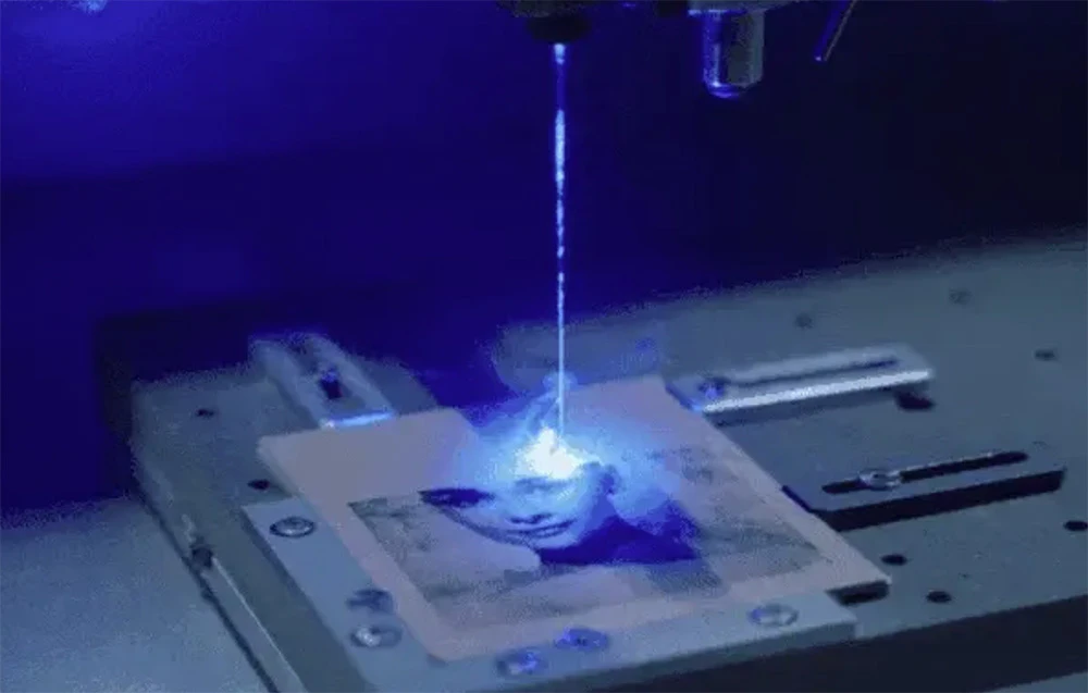 Router CNC cu modul laser încorporat