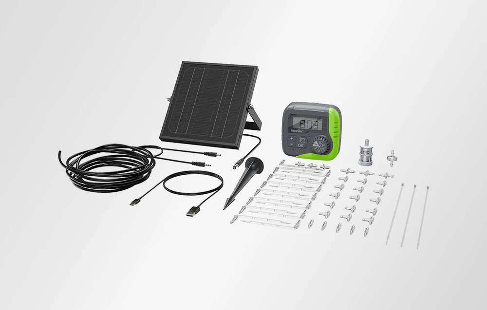Panou solar, controler, furtunuri, picurătoare, conectori și cabluri USB