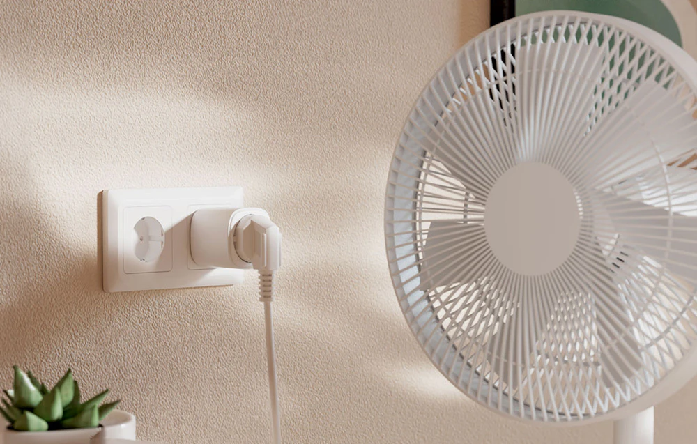 Ventilator conectat la o priză inteligentă Meross