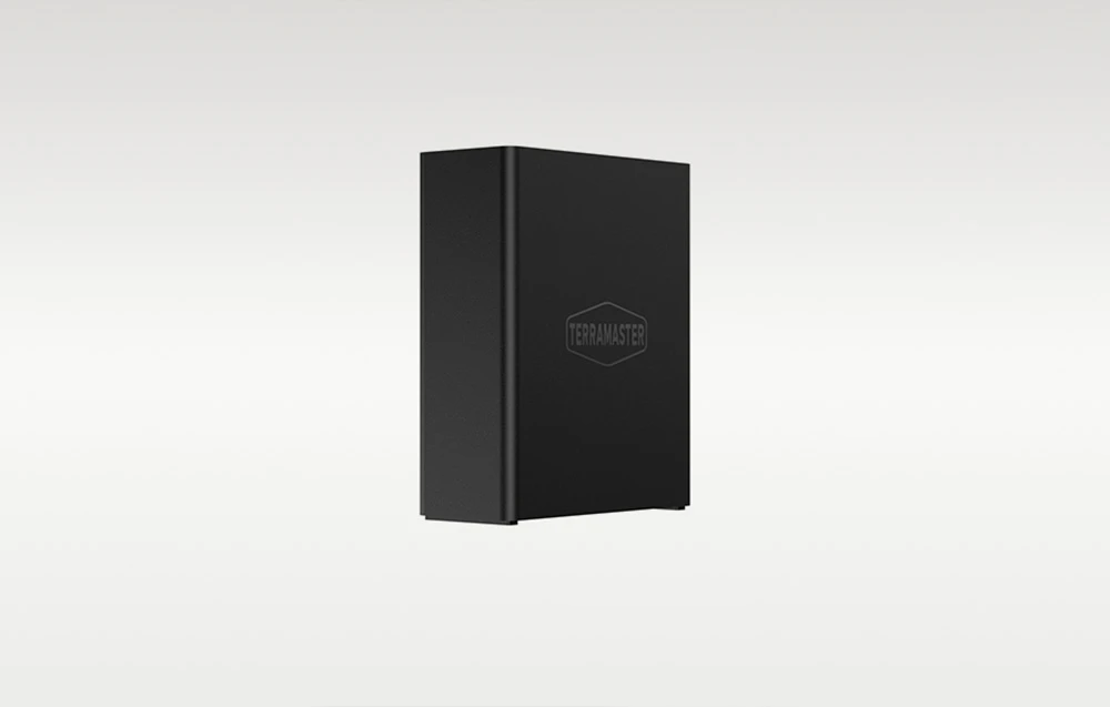 Un server de fișiere NAS negru pe un fundal cu gradient gri
