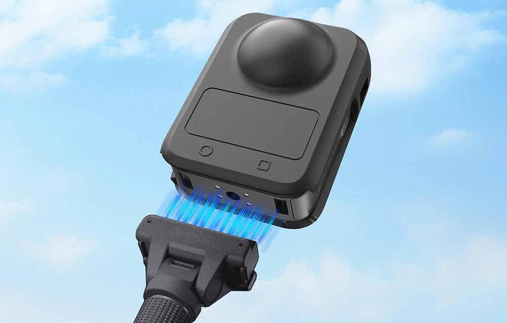 Camera 360° în capacul de silicon atașată la suport, cu vizualizarea fluxului de aer de dedesubt