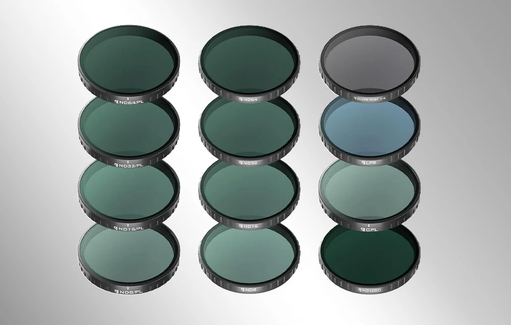 Un set de 12 filtre diferite pentru obiective Freewell, inclusiv filtre de densitate neutră (ND), filtre polarizante (PL) și filtre speciale (LPR, Glow Mist).