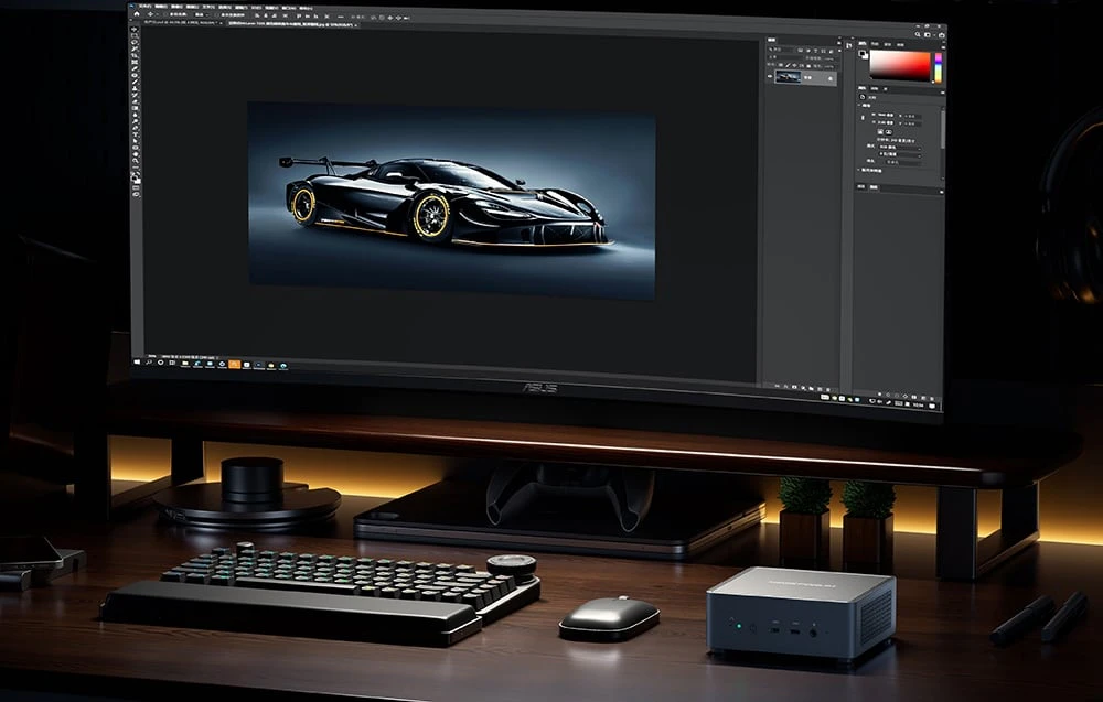 monitor cu photoshop pornit, lângă mini pc, tastatură și mouse