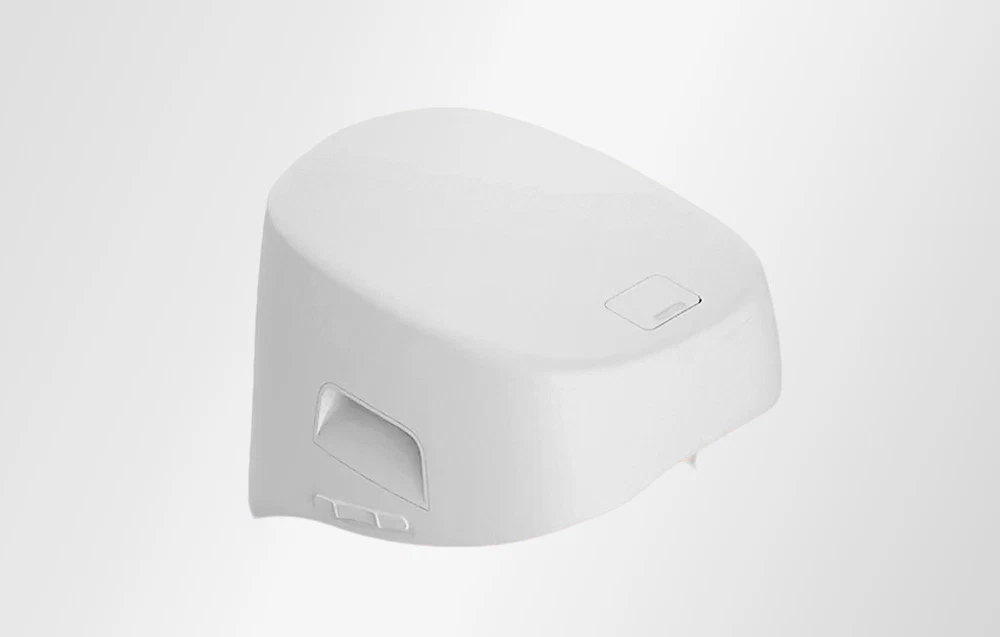 Rezervorul alb de nisip pentru cutia de nisip automată Catlink pe un fundal deschis