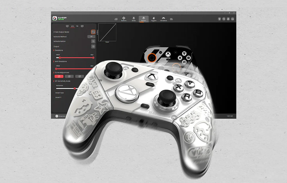 Controler de jocuri alb cu butoane negre în dreptul interfeței software de configurare a controlerului.