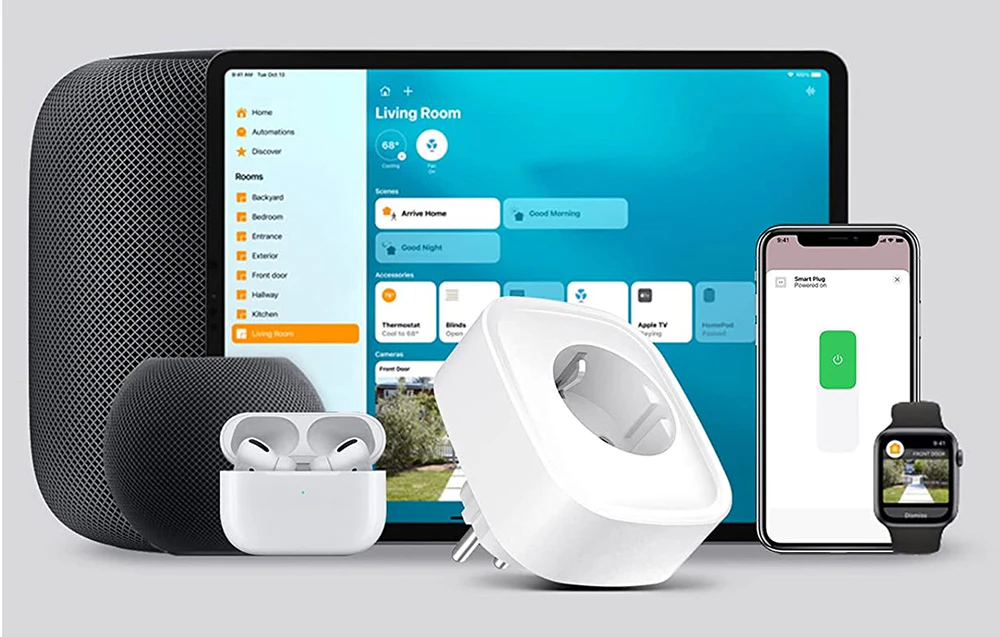 Set de electrocasnice Apple cu aplicație de control al locuinței și priză inteligentă prezentată în prim-plan