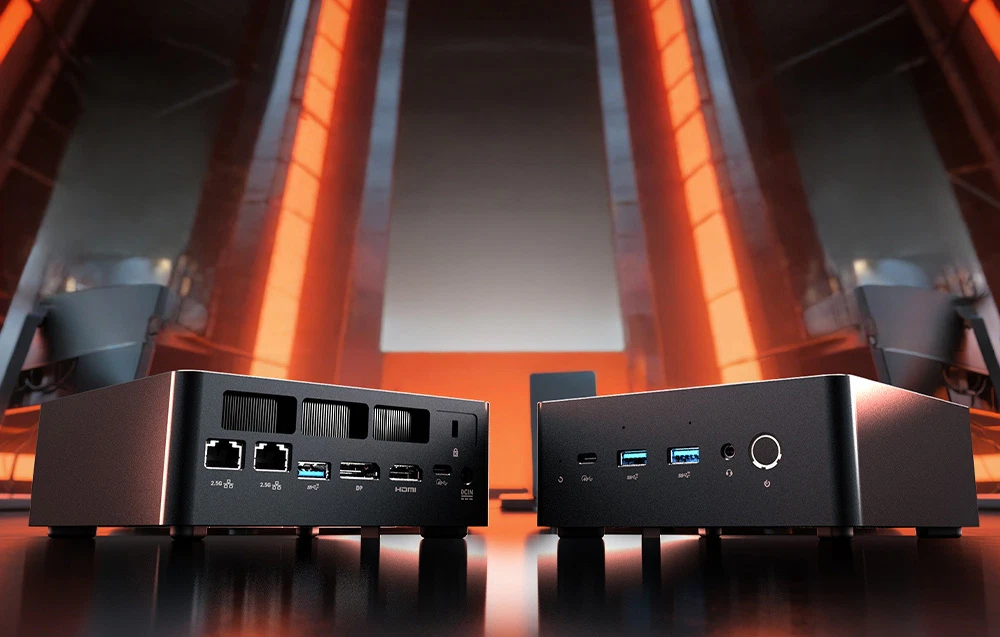 Două Mini PC-uri Minix care prezintă panourile frontale și posterioare cu porturile de conectare