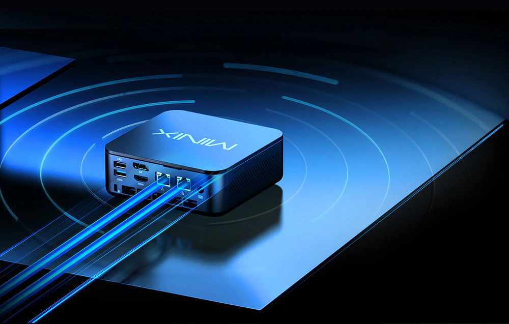 Partea din spate a mini PC-ului cu două cabluri albastre conectate la porturile de rețea.