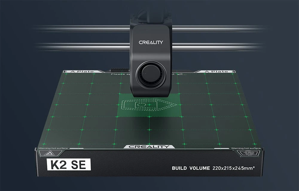 Capul imprimantei 3D deasupra mesei de lucru, cu grila de nivelare evidențiată.