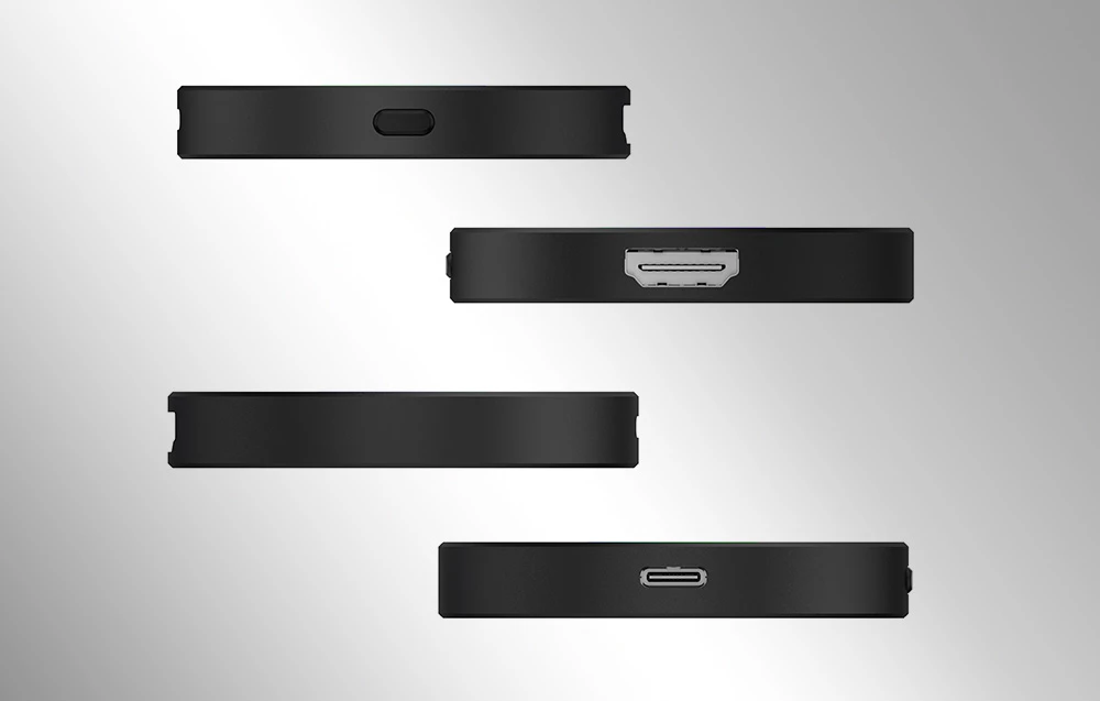Patru adaptoare wireless Carlinkit, vedere laterală - orientate spre intrări, pe fundal gri.