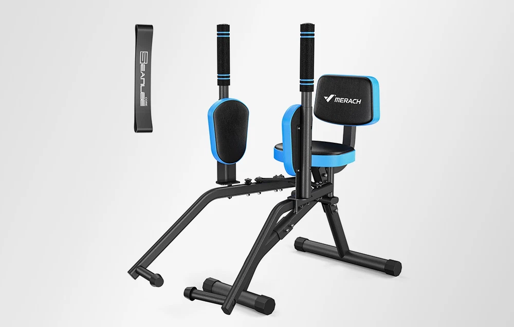 Un aparat de fitness MERACH negru și albastru, cu o curea SEANLEE neagră pe partea stângă, pe un fundal deschis