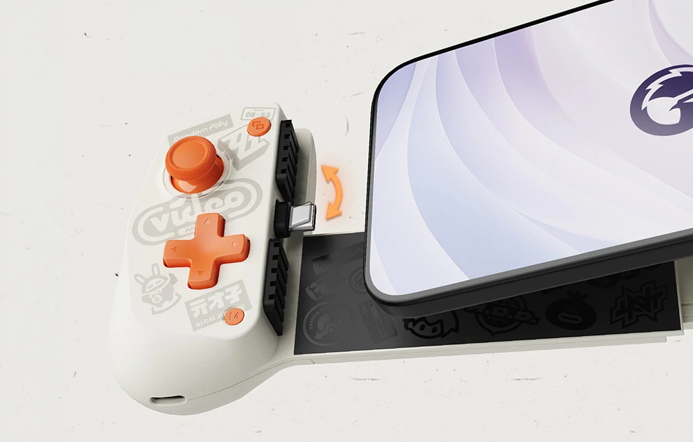 Detaliu al unui controler glisant pentru smartphone cu carcasă albă, butoane portocalii și un port USB-C vizibil