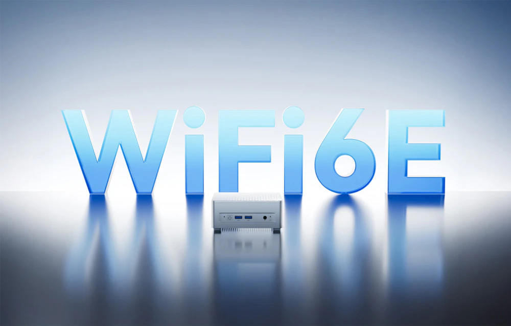 mini PC alb și inscripția albastră WiFi6E pe un fundal degradat