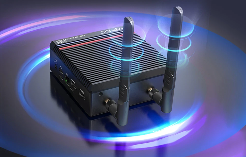 Un mini PC Minix cu două antene Wi-Fi externe pe un fundal întunecat, cu o strălucire albastră