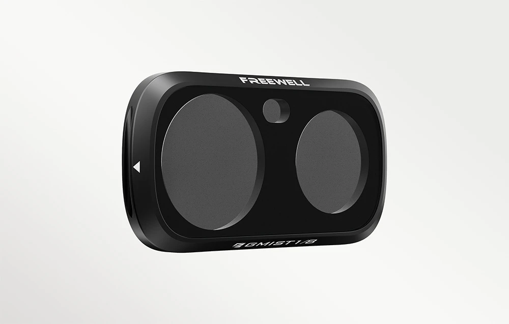 Filtrul Freewell Insta360 Luna Ultra Glow Mist 1/8 pe un fundal alb
