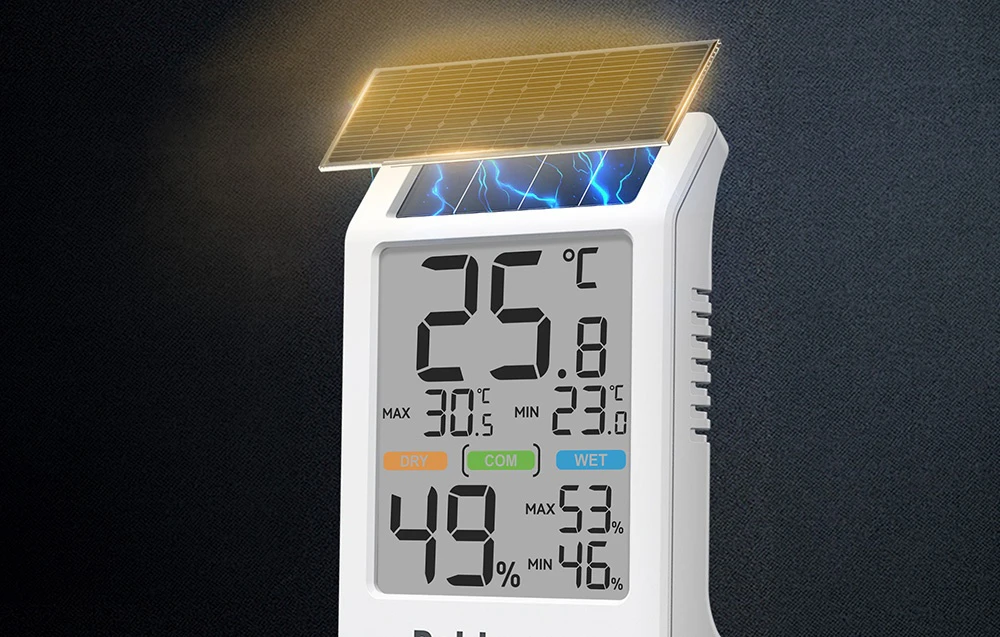 Termo-higrometrul Rainpoint BALDRTHERM cu un panou solar pe un fundal întunecat