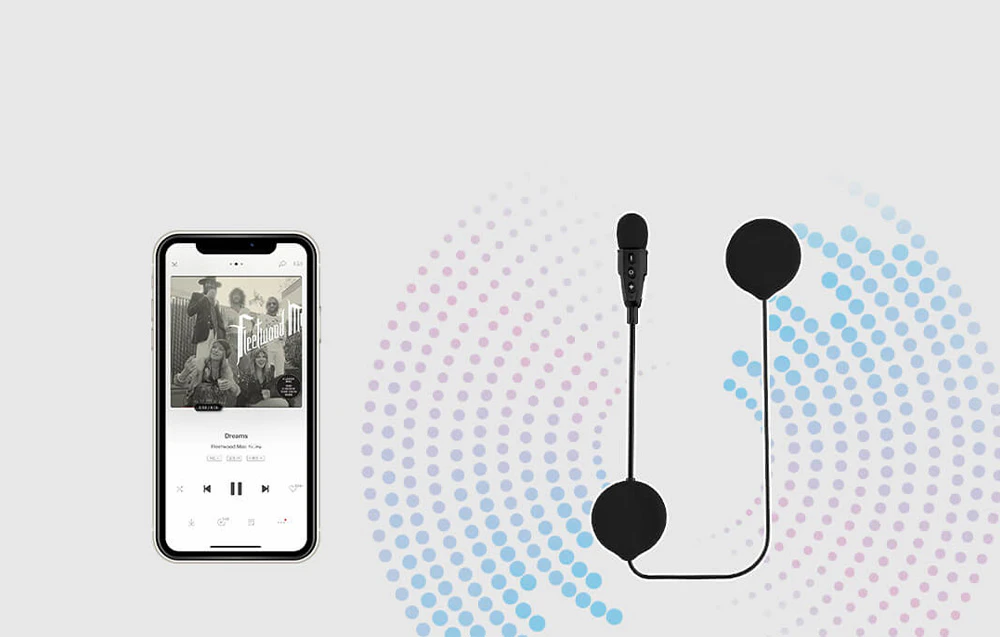 Smartphone cu player muzical lângă căști Ejeas cu cercuri colorate în fundal