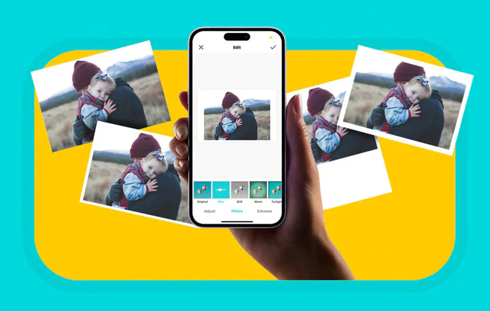O mână care ține un smartphone cu aplicația Liene deschisă și filtre pentru editarea unei fotografii cu un copil vizibile.