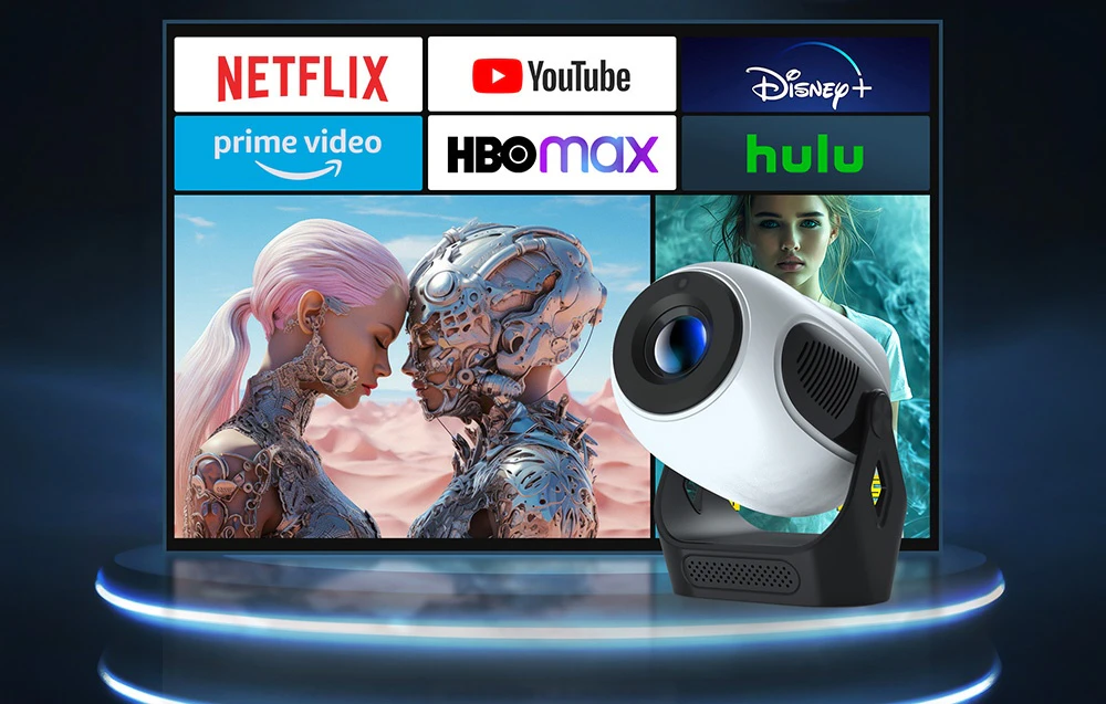 Proiectorul Magcubic în fața unui ecran pe care sunt afișate logo-urile unor platforme de streaming precum Netflix și YouTube