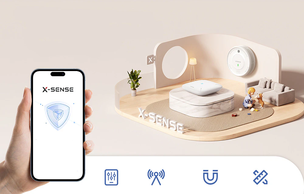 Vizualizarea unei case inteligente cu un senzor, o stație de bază și un smartphone pe care rulează aplicația X-Sense