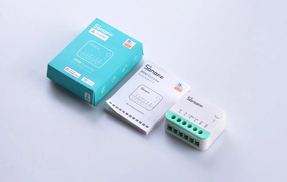 Kit Sonoff Mini Extreme format din modul, instrucțiuni și cutie