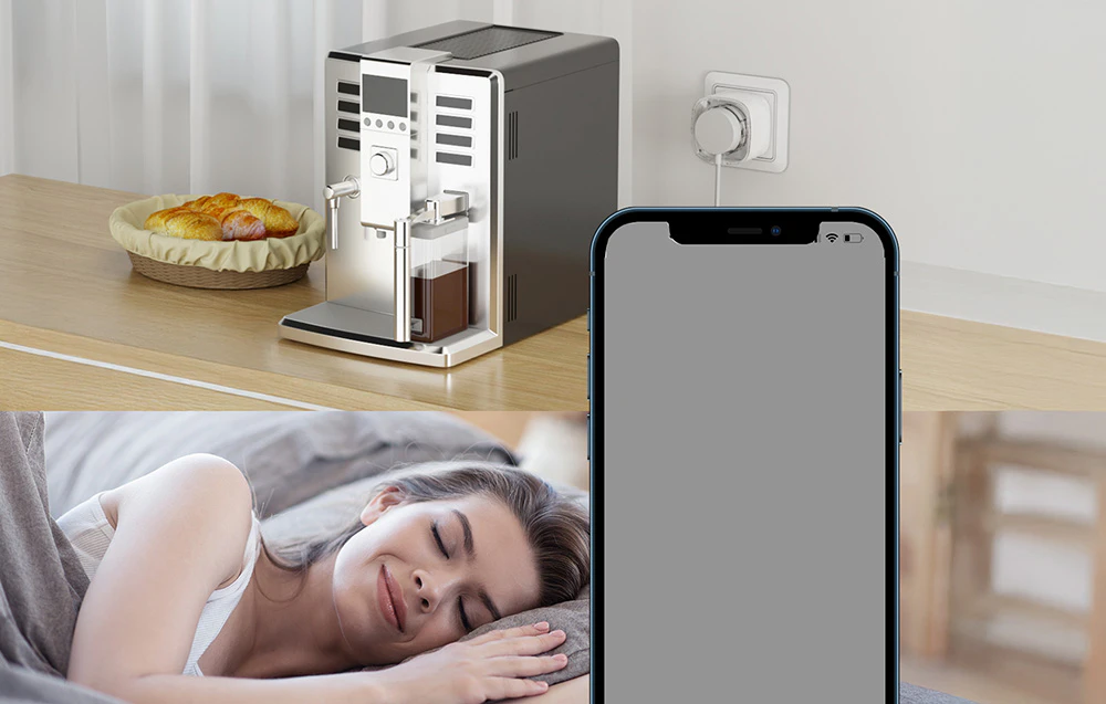 Cafetieră conectată la o priză inteligentă pe blatul de bucătărie, cu imaginea unei femei care doarme suprapusă în partea de jos și un smartphone mare cu un ecran gol