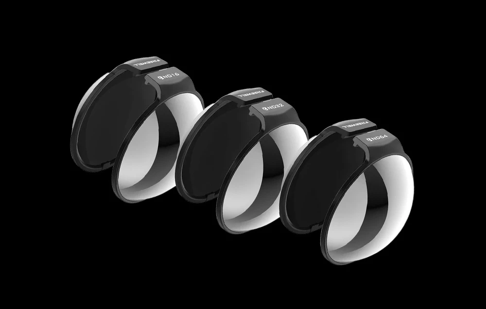 Set de filtre Freewell ND (ND16, ND32, ND64) pentru camere 360 prezentate pe fundal negru.