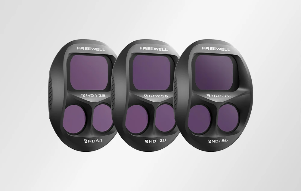 Trei module de filtre ovale Freewell ND cu geamuri violet - ND128, ND256 și ND512 la rând pe un fundal alb