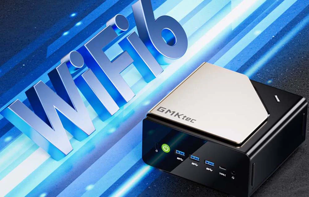 Mini PC GMKtec, alături de inscripția albastră WiFi 6.