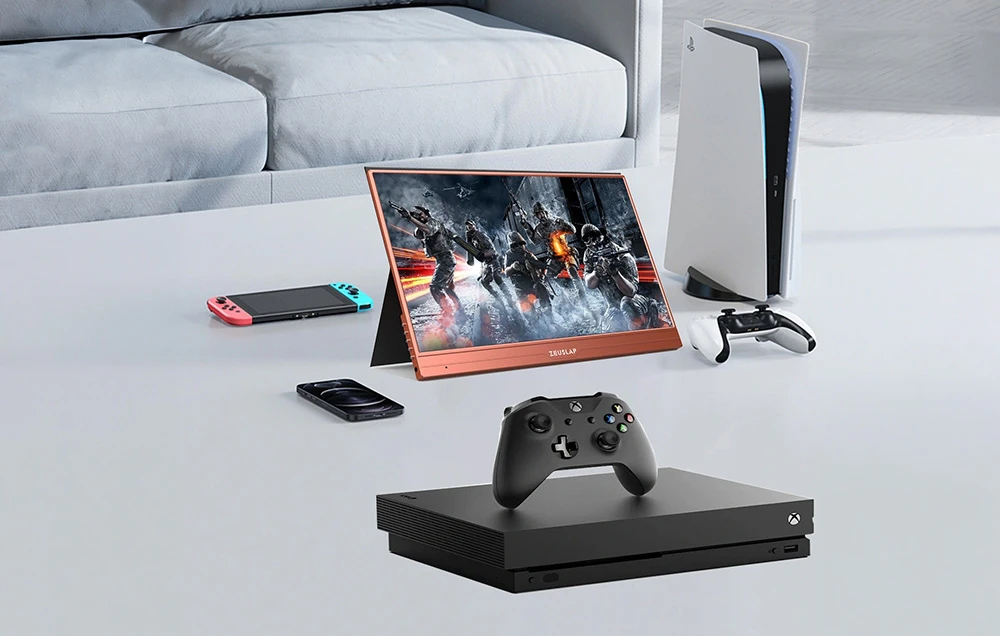 Un monitor ZEUSLAP folosit ca ecran de jocuri, conectat la consolele PlayStation 5 și Xbox
