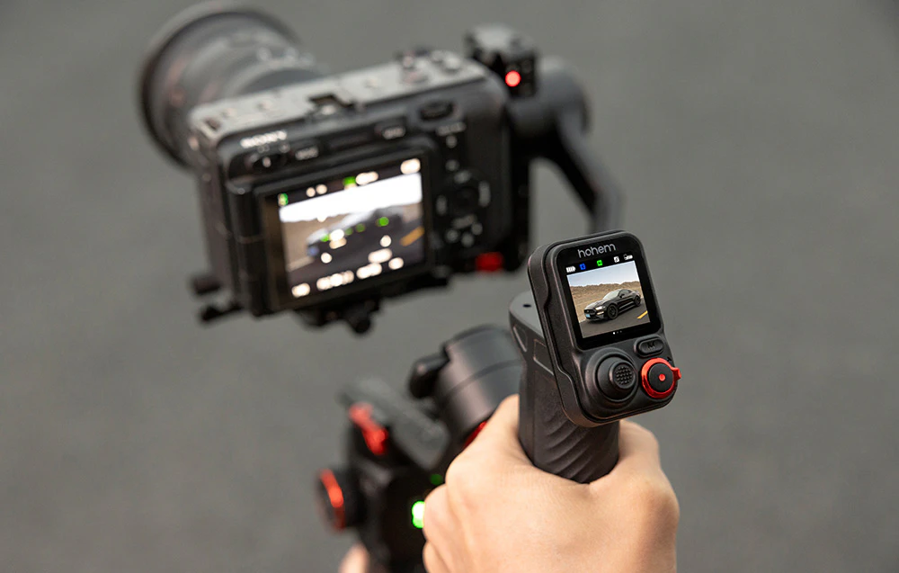 Gimbal cu vizualizare live și cameră atașată