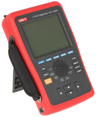 Aparat de măsurare a rezistențelor mici UNI-T UT-620A, măsurare cu 4 fire, acumulator 7,4 V / 4000 mAh