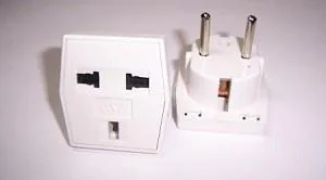 CABLE ADAPTER UK/US TO EU/NONAME