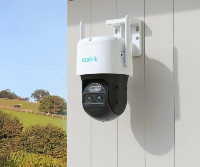 Camera de supraveghere Reolink  Trackmix WiFi; TRACKMIX SERIES W760 Senzor: 1/3"+1/2.8"CMOS Rezolutie video: 8 Megapixeli (3840 x 2160 pixeli) Cadre/secunda: 25 FPS Lentila fixa: 2.8mm Diafragma: F1.6 Unghi de vizualizare: orizontal: 104°-38°/ vertic