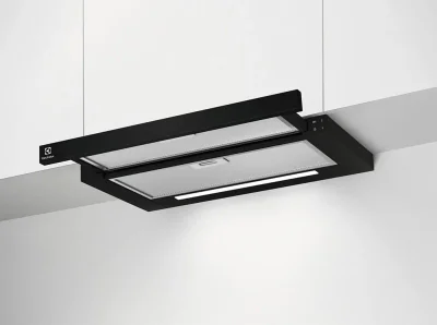 Hota telescopica incorporabila; Seria 300; 60 cm; 1 motor; 3 viteze; 2 filtre de aluminiu lavabile;  Putere de absorbtie - 600 mc/h; Negru
