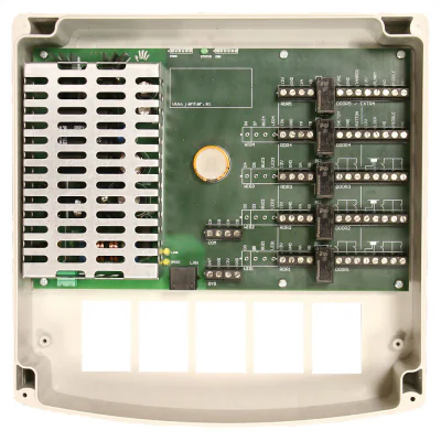 JAN POPULUS P-4-S - Controler avansat de acces pentru controlul accesului unidirectional sau bidirectional pentru 4+1 usi si maxim 30.000 utilizatori, posibitit