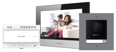 Kit videointerfon IP Hikvision DS-KIS702, conexiune pe 2 fire, pentru o singura familie, componenta kit: post exterior DS-KD8003-IME2/Surface x 1buc, post interior DS-KH6320-WTE2 x 1buc, distribuitor 4 canale DS- KAD704 x 1buc, sursa alimentare x 1 b