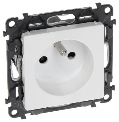 Priză simplă LEGRAND LE-753180, seria Valena Life, 230 V, 16 A