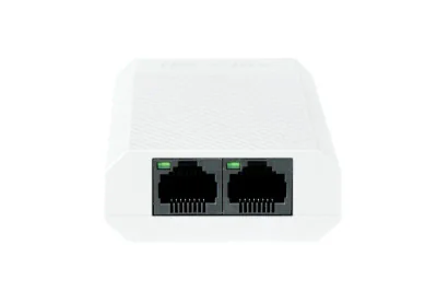 Repetor PoE Hikvision DS-3E0103DP-E/R: 1 × 10/100 Mbps PoE IN port si 2 × 10/100 Mbps PoE OUT port, 3 porturi PoE maxim 30W, buget PoE 30W, dimensiuni: 79.0 mm × 22.0 mm × 53.0 mm, greutate: 0.046 kg, montare pe birou.