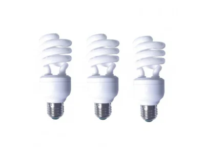 SET 3 becuri fluorescent Panasonic, soclu E27, putere 19W, forma spirala, lumina alb calda, alimentare 220 - 240 V, "EFD19E27HD3E-3"
