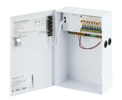 Sursa cu backup, 8 canale, comutatie, Tensiune de intrare: 190-265Vca, 50-60Hz, Tensiune de iesire: 12V, 10A, loc pentru acumulator: 12V/7Ah ( nu este inclus), Caracteristici: Protectie la scurtcircuit, supratensiune sau suprasarcina prin termistoare