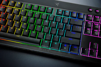 Tastatura mecanica wireless Razer Blackwidow V4 Low profile HyperSpeed, switch Razer™ Low-profile Mechanical Switches (Orange Tactile), 110 taste, iluminare Razer™ Chroma RGB, negru